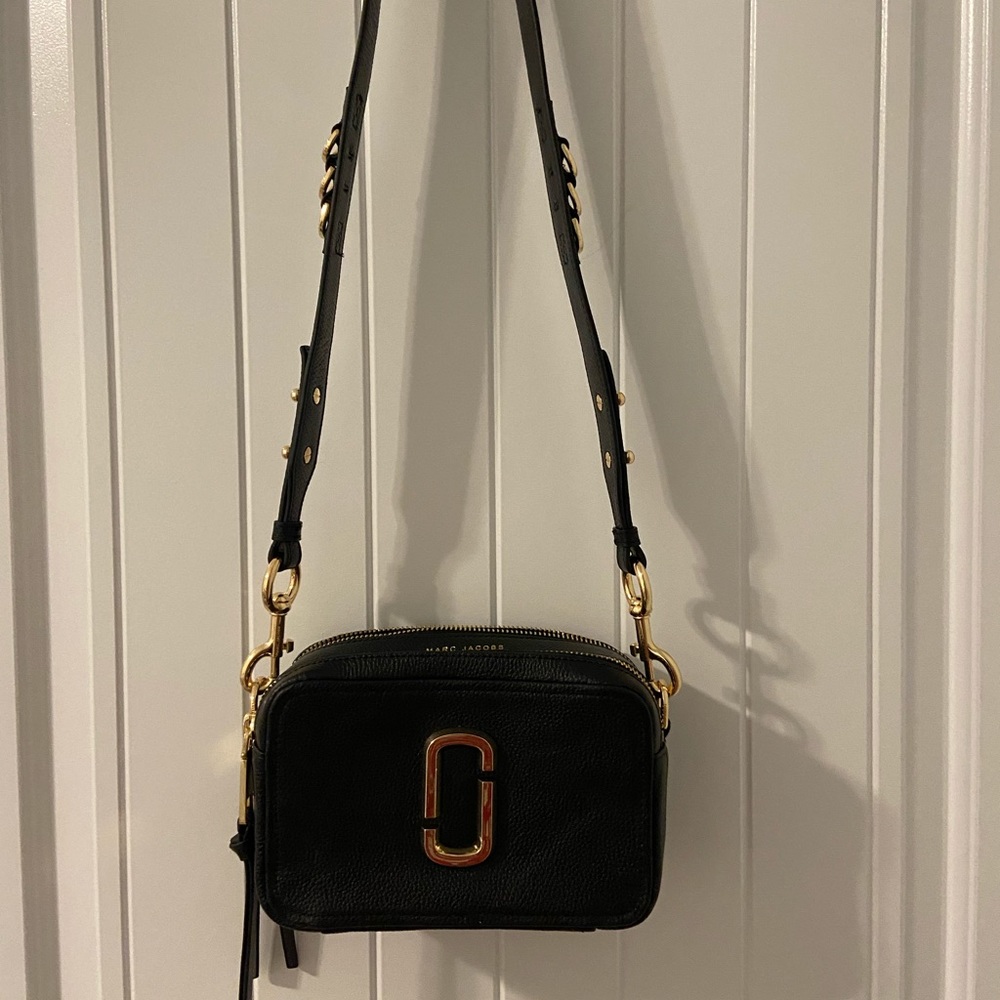 Marc Jacobs Softshot 21